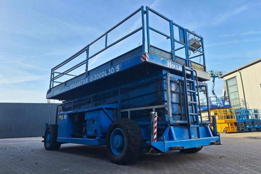Holland Lift Megastar G300DL30/S Diesel, 4x4x4 Drive, 33.5m Wor