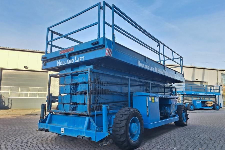 Holland Lift Megastar G300DL30/S Diesel, 4x4x4 Drive, 33.5m Wor