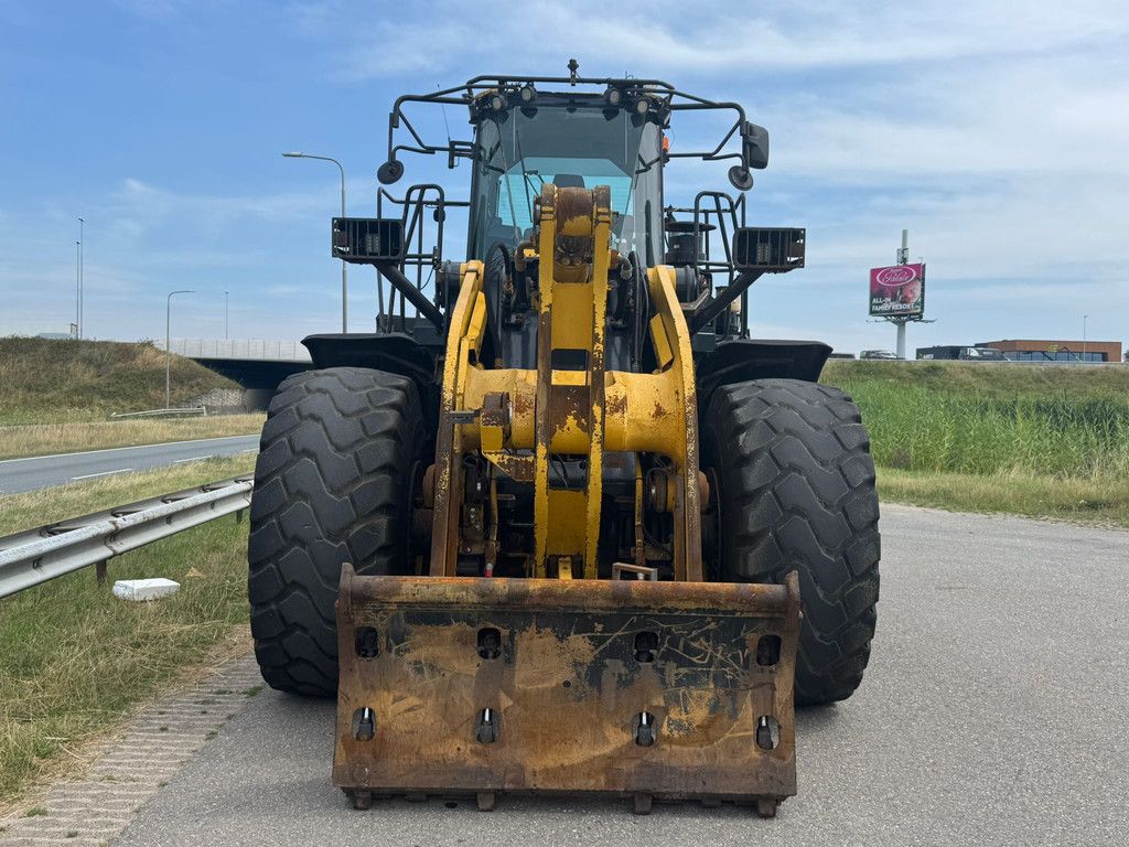Komatsu WA500-8 Wheel Loader