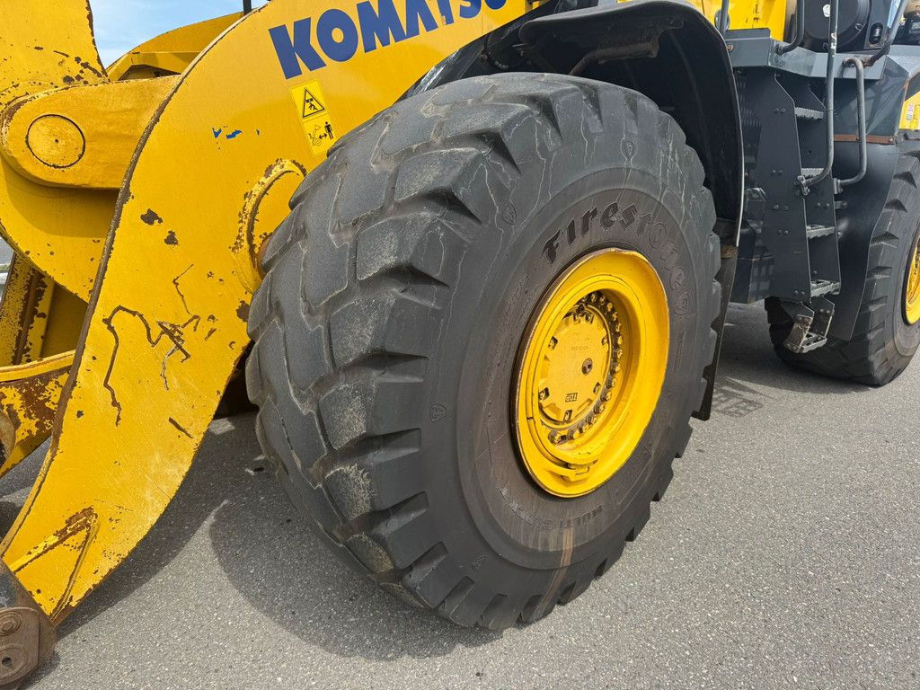 Komatsu WA500-8 Wheel Loader