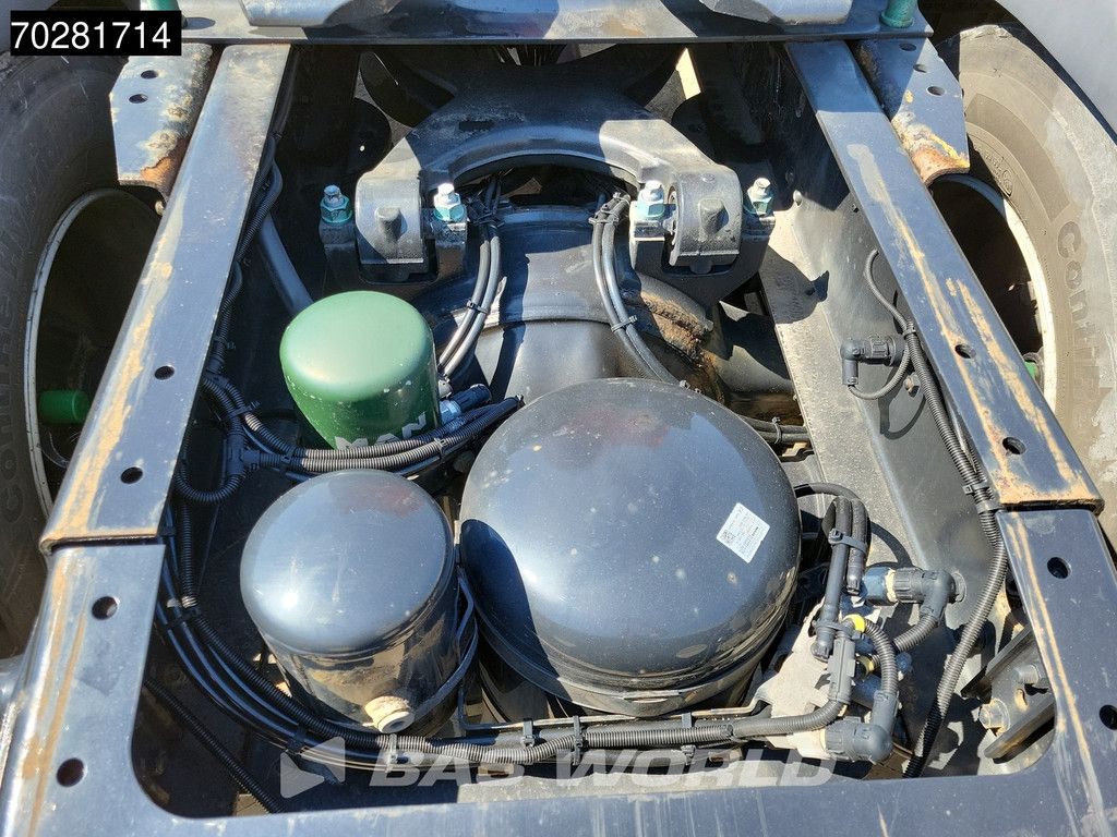 MAN TGX TGX 18.460 4X2 Retarder 2x Tanks XXL ACC