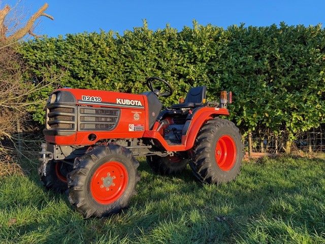 Kubota B2410 HST