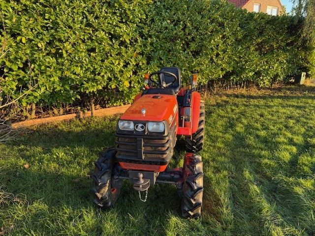 Kubota B2410 HST