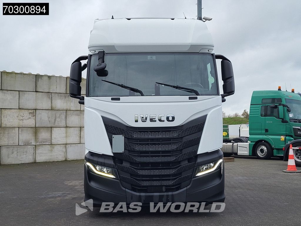 Iveco S-Way S-Way 460 4X2 Mega Retarder 2xTanks ACC Euro 6
