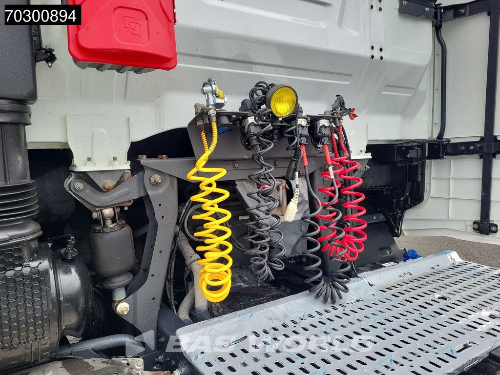 Iveco S-Way S-Way 460 4X2 Mega Retarder 2xTanks ACC Euro 6