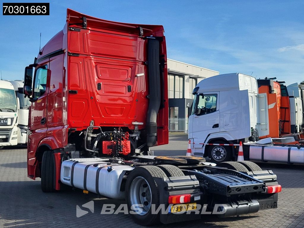 Mercedes Actros 1942 4X2 NL-Truck Mega StreamSpace