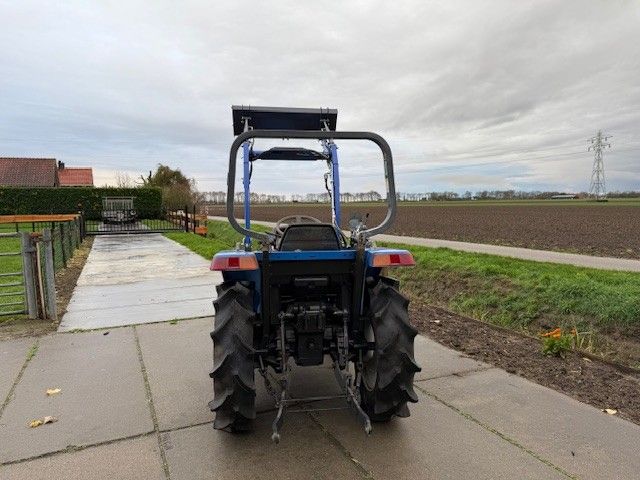 Iseki Geas 21 met voorlader