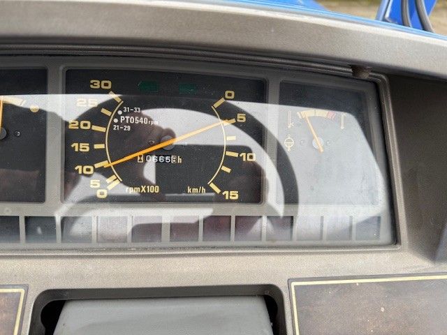 Iseki Geas 21 met voorlader