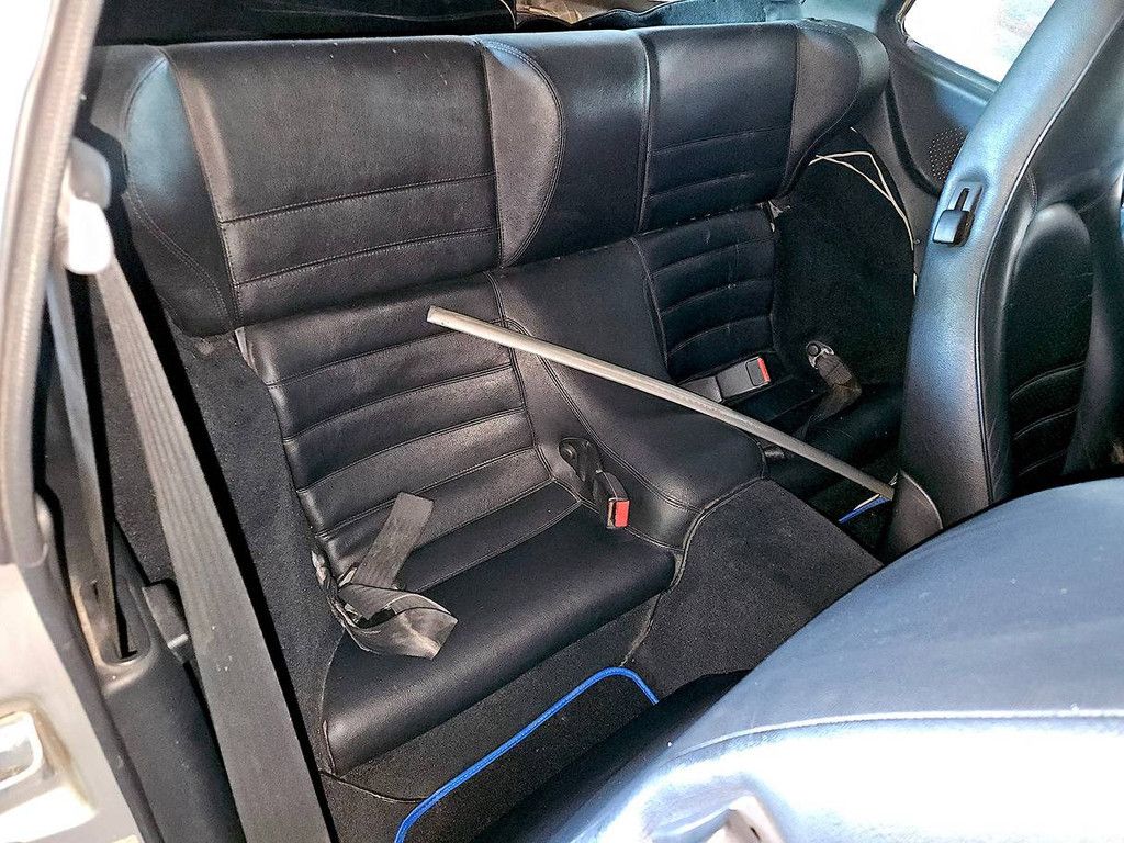 Porsche 944 Turbo (barn-find) (Marge)