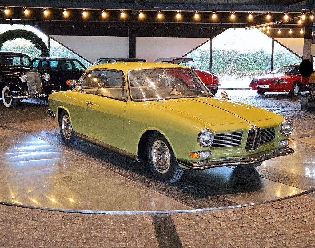 BMW 3200 CS Petrol 1964 (Margin)