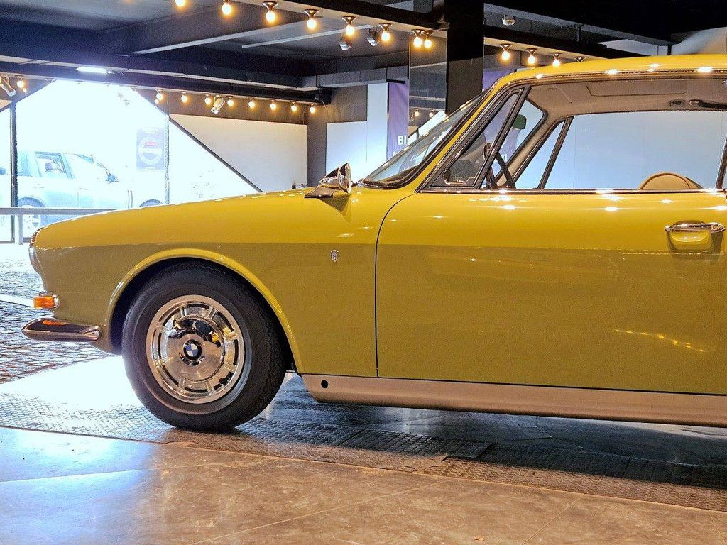 BMW 3200 CS Petrol 1964 (Margin)