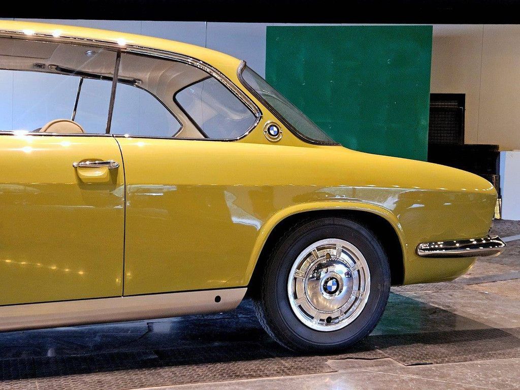 BMW 3200 CS Petrol 1964 (Margin)