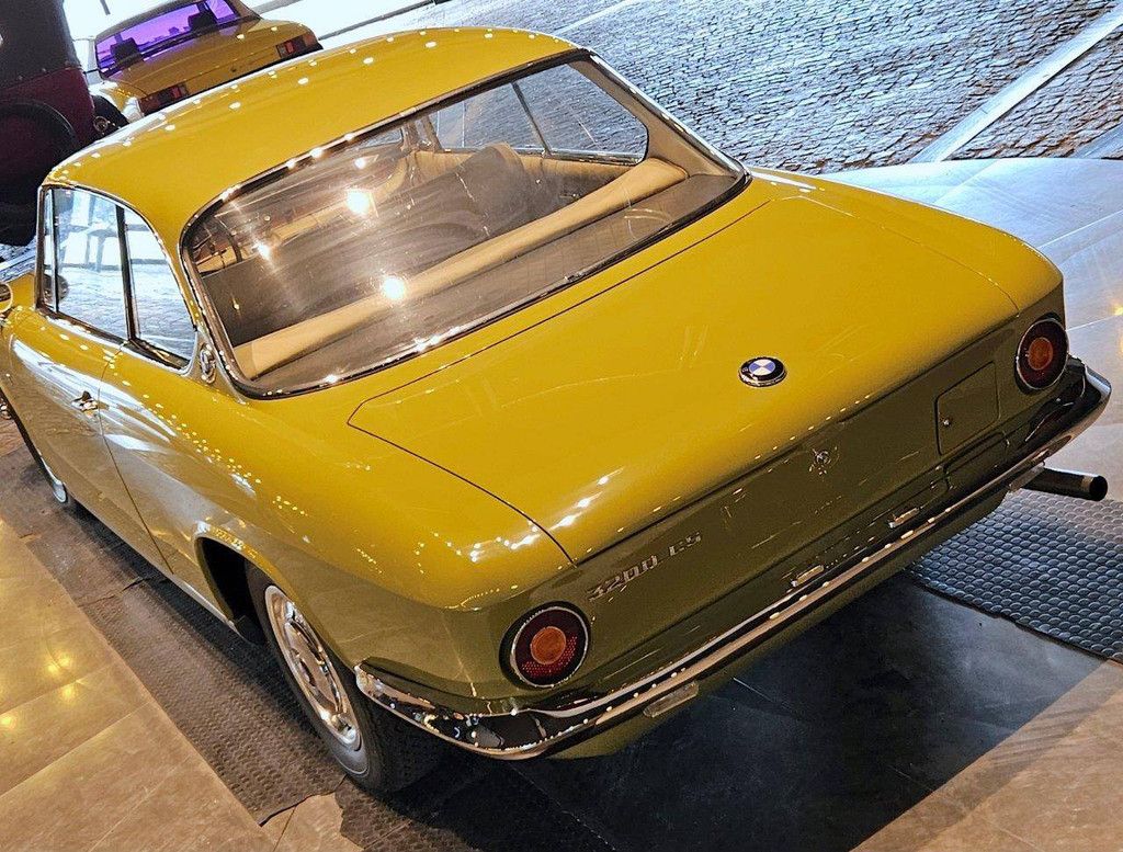 BMW 3200 CS Petrol 1964 (Margin)