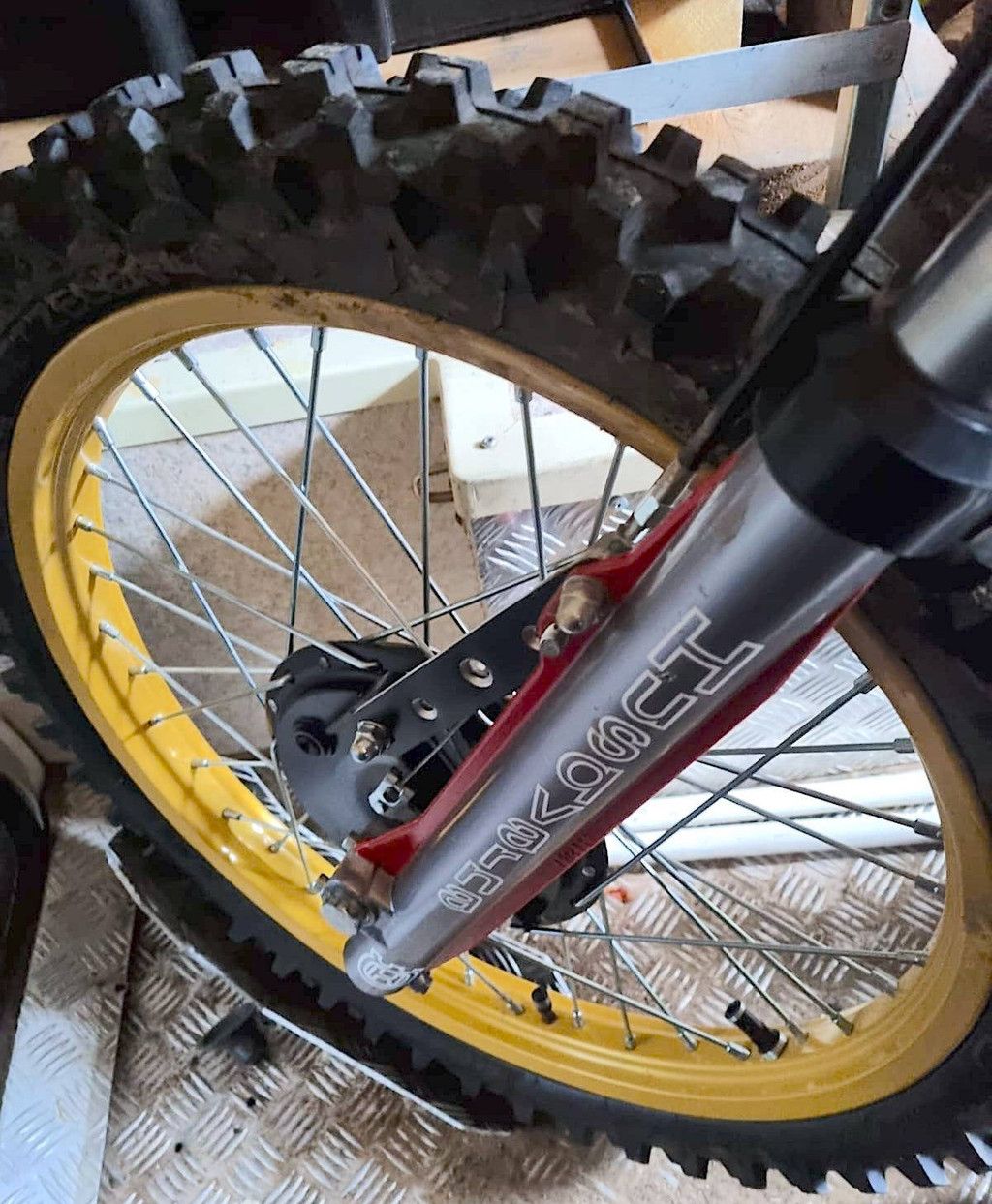 Cross-moto Husqvarna 250 (classic) Petrol (Margin)