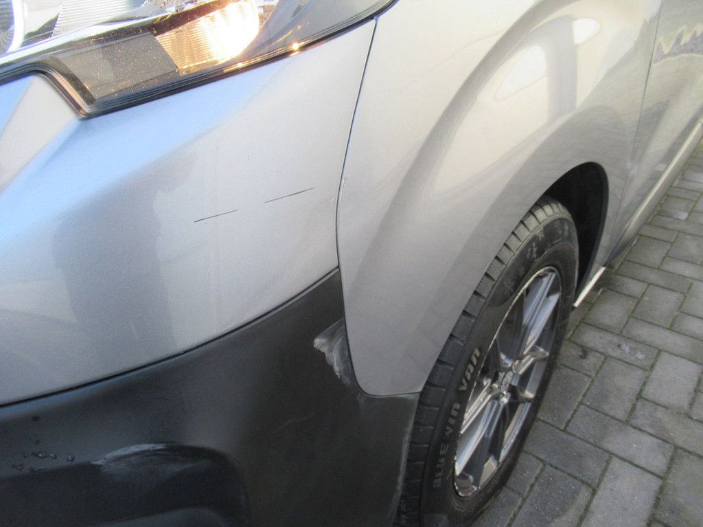 Peugeot Expert 2.0 BlueHDi (Doppelkabine & Doppelschiebetür) Diesel 2019