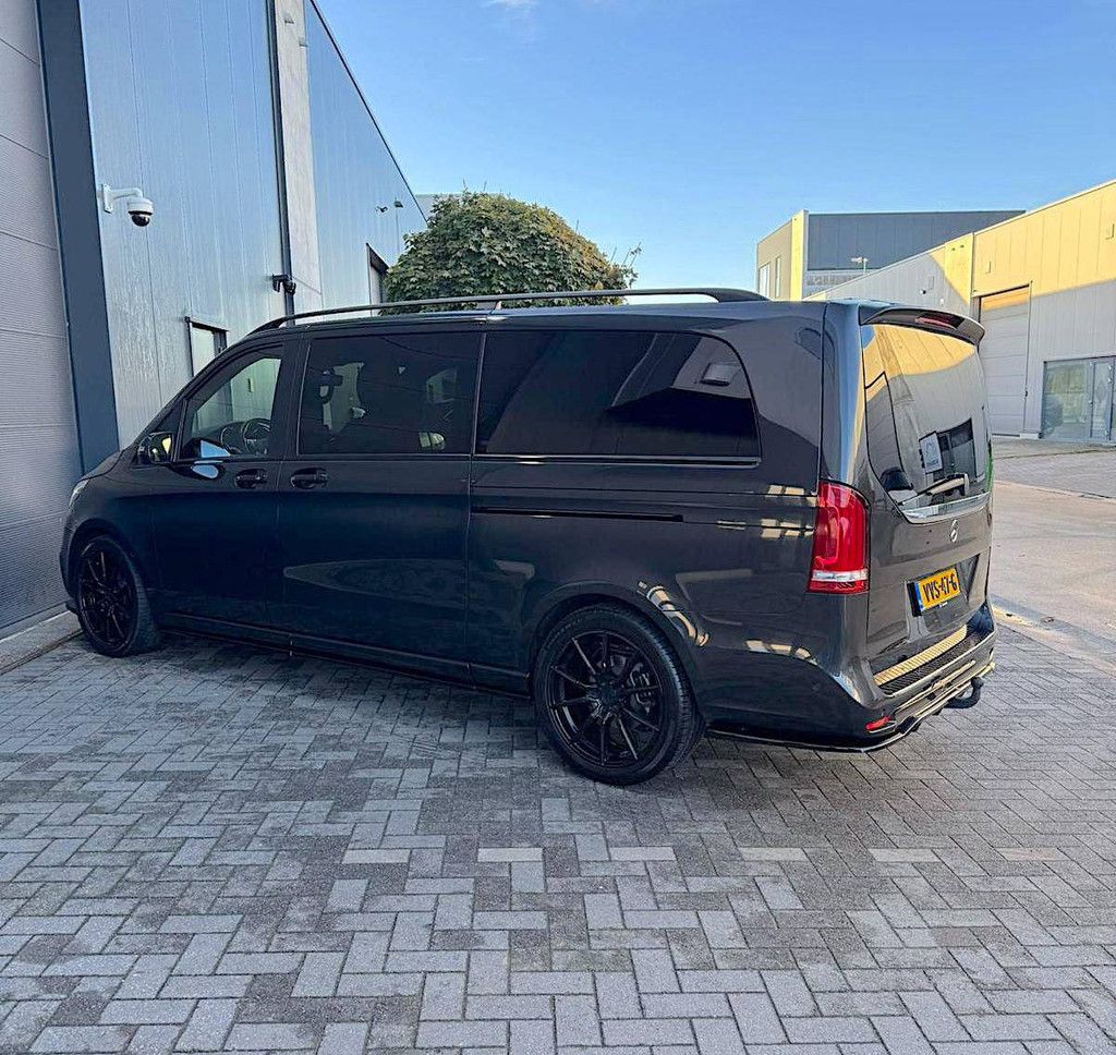 Mercedes-Benz V300 d Automatic business class AMG pack Diesel 2023