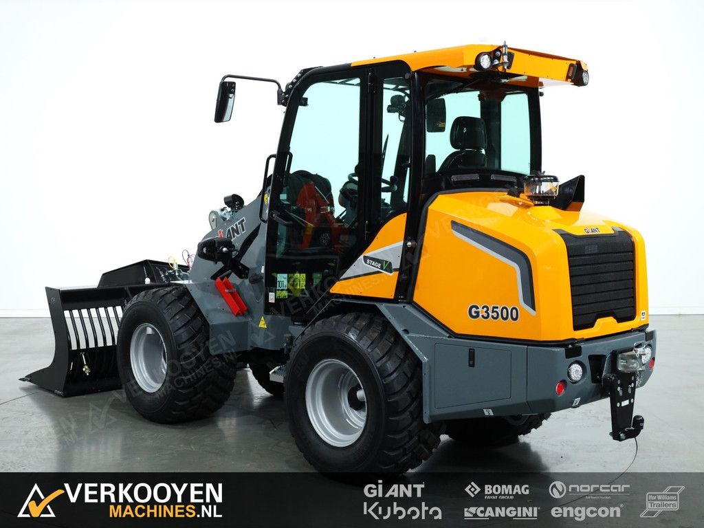 2025 Giant G3500 (Cabine) VK10411