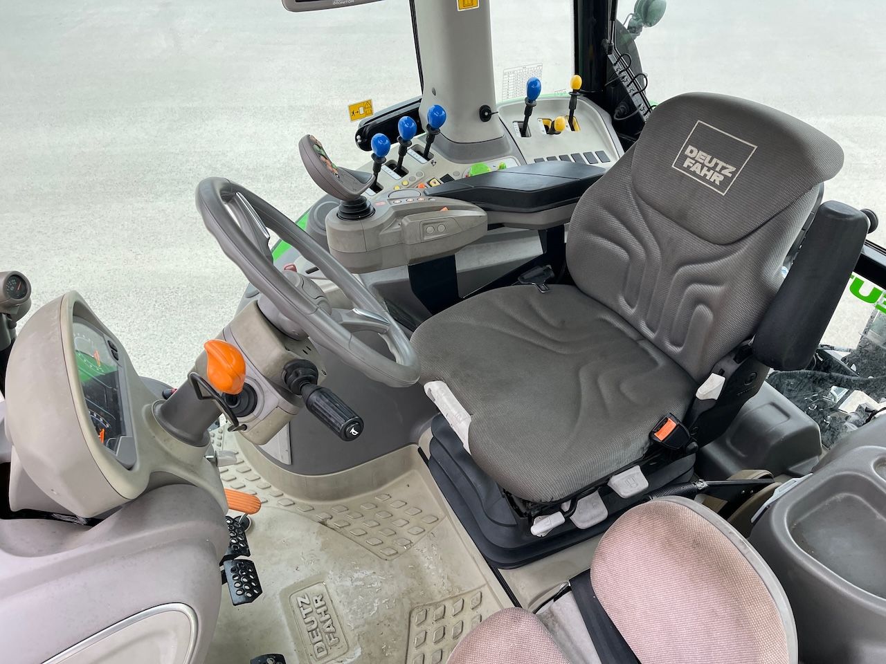 Deutz Fahr Agrotron 6205 RC Shift