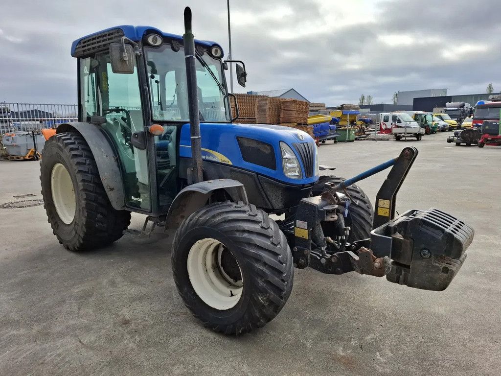 New Holland T 4040 F T4040F