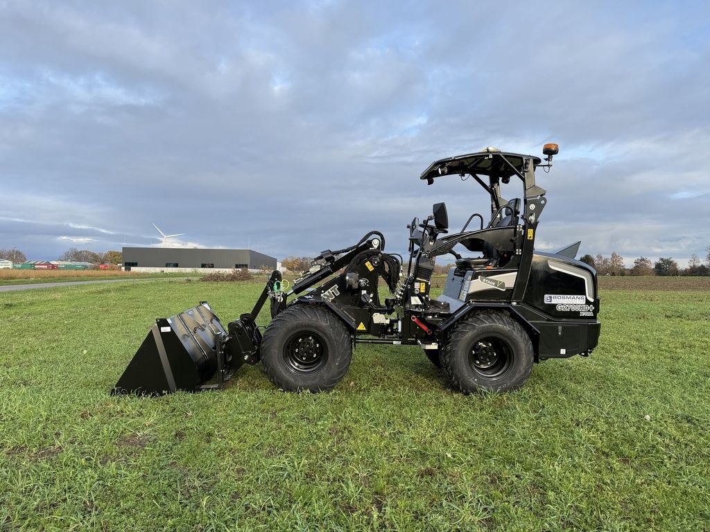 Giant G2700 X-TRA HD+ BLACK edition minishovel NIEUW €745 LEASE