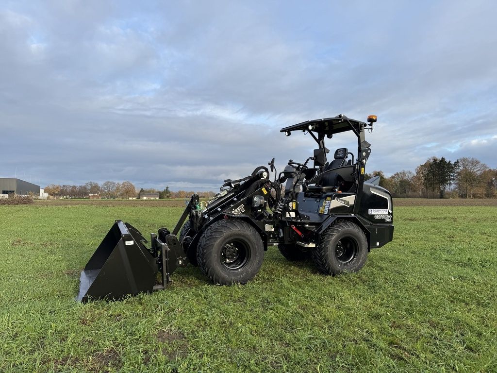 Giant G2700 X-TRA HD+ BLACK edition minishovel NIEUW €745 LEASE