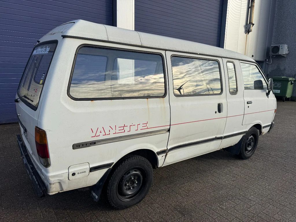 Nissan vanette **DIESEL-FRANCH ORIGINE**