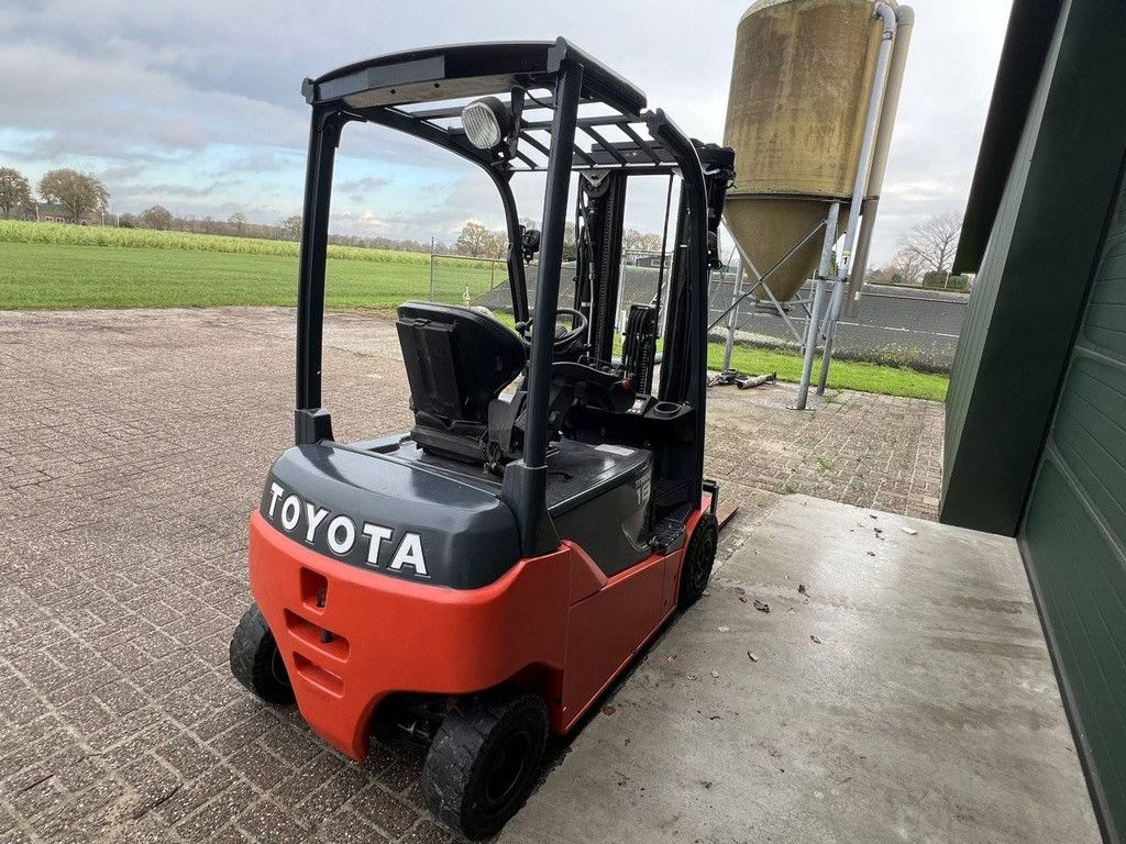 Toyota 8FBM18T Elektrogabelstapler 1800 kg 4,7 m 2017