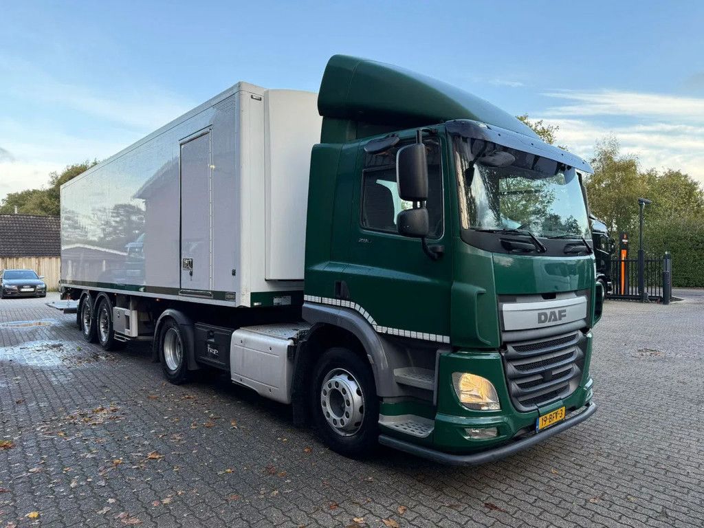 DAF CF 290 + HTF Koeloplegger PTO Powered koelmotor Dhollandia 3000KG NL Truck/Trailer 470.496KM