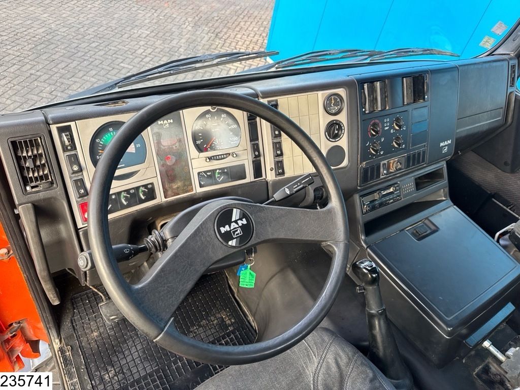 MAN 27 293 6x4, Manual transmission, Steel suspension