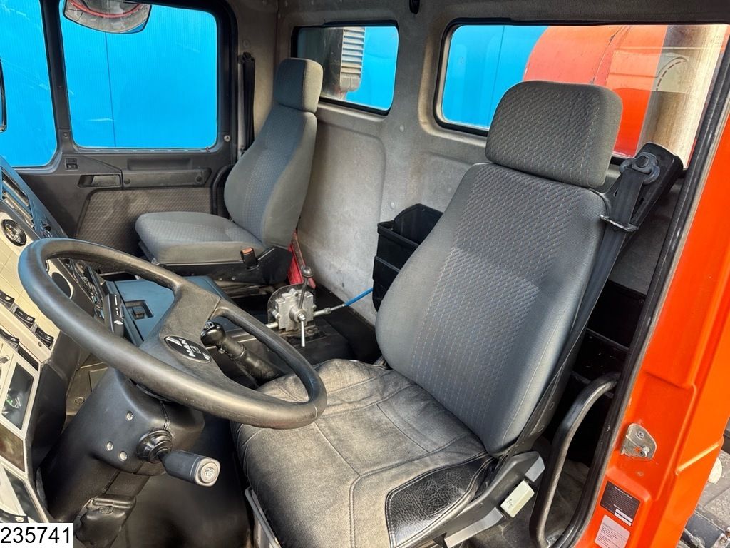 MAN 27 293 6x4, Manual transmission, Steel suspension