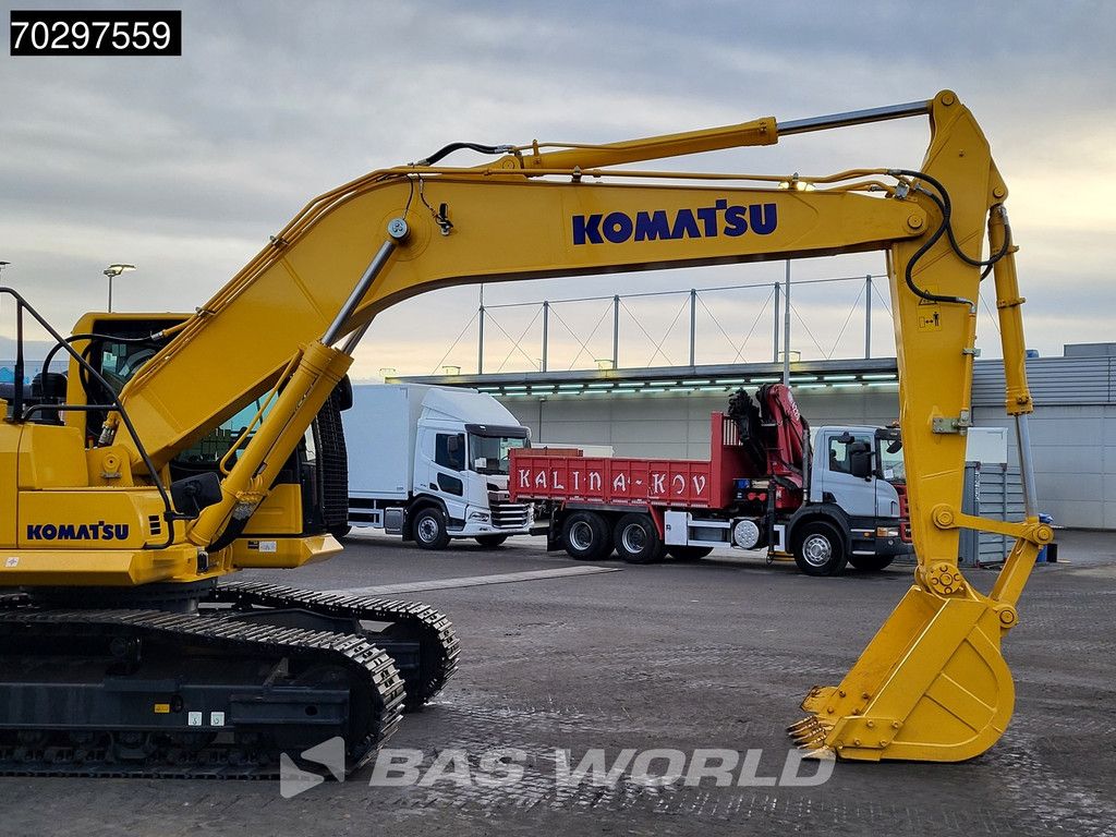 Komatsu PC210 LC-10M0