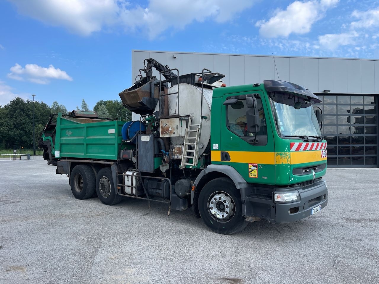 Renault 340 Premium Secmair 3500 liter Bitumen Sprayer