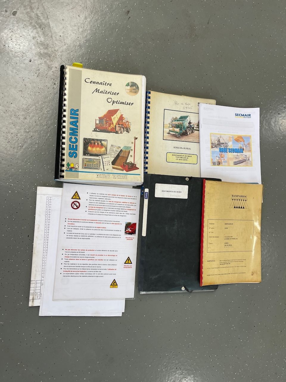 Renault 340 Premium Secmair 3500 liter Bitumen Sprayer