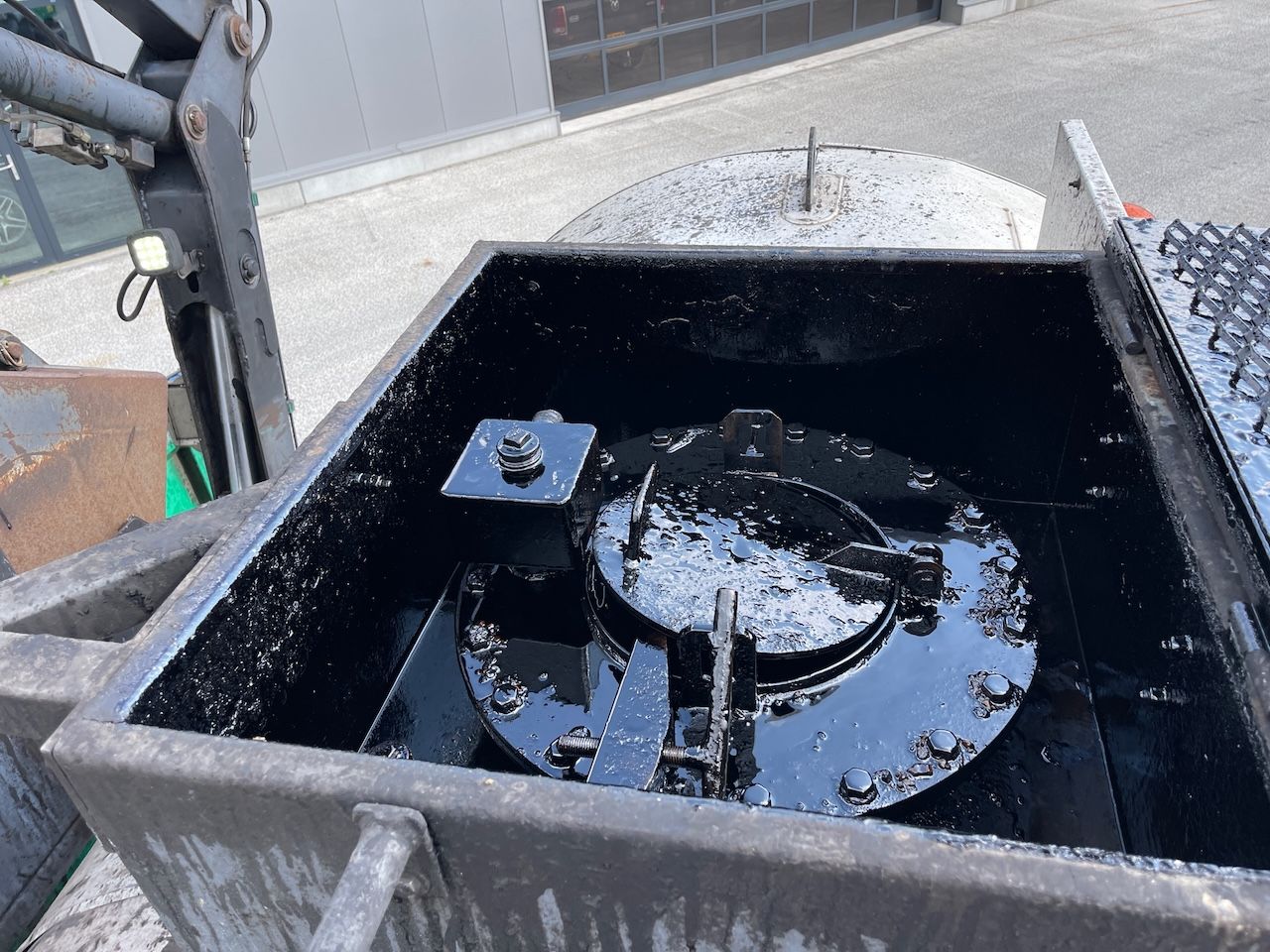 Renault 340 Premium Secmair 3500 liter Bitumen Sprayer