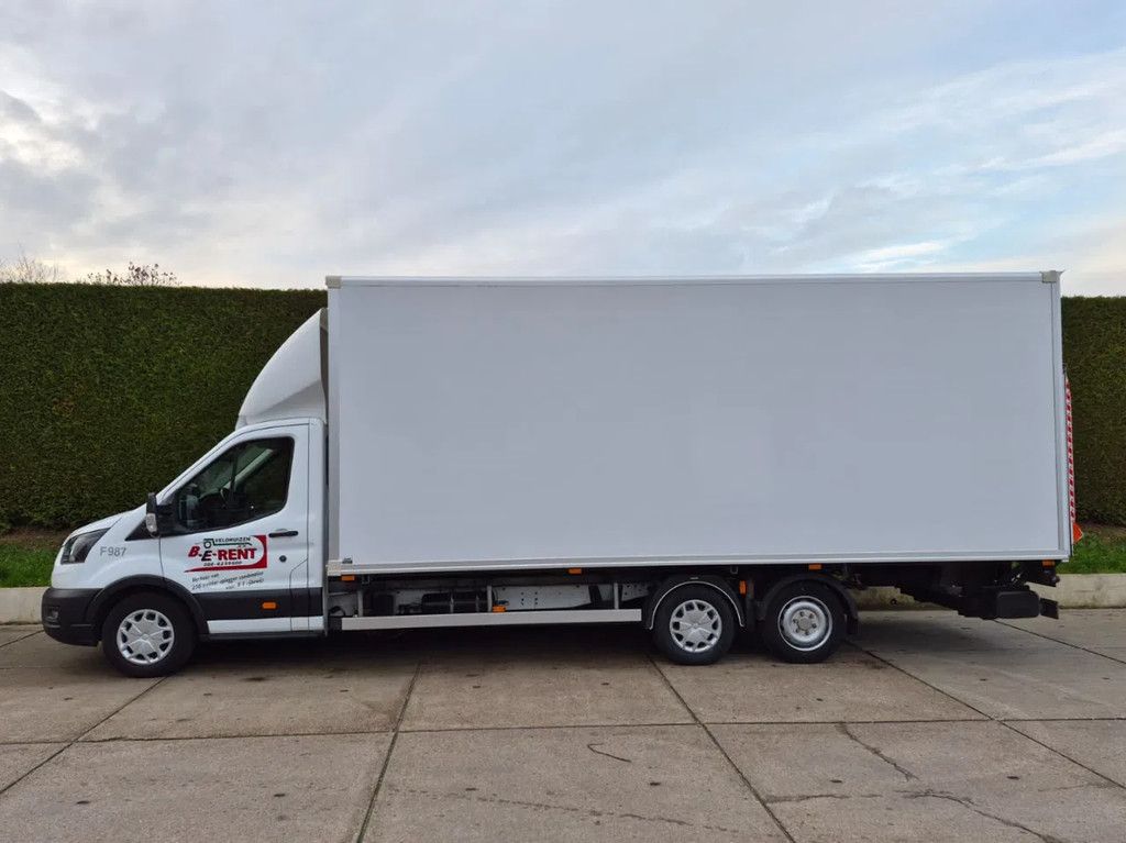 Ford Transit Gesloten clixtar oplegger 6,1 m.