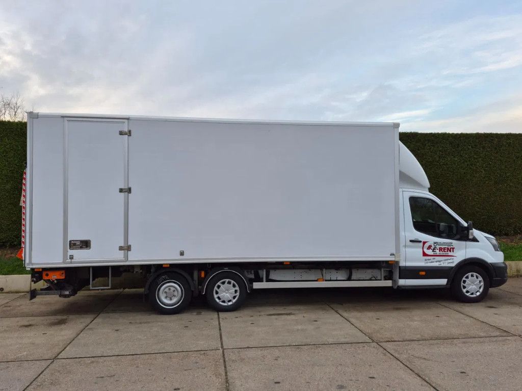 Ford Transit Gesloten clixtar oplegger 6,1 m.