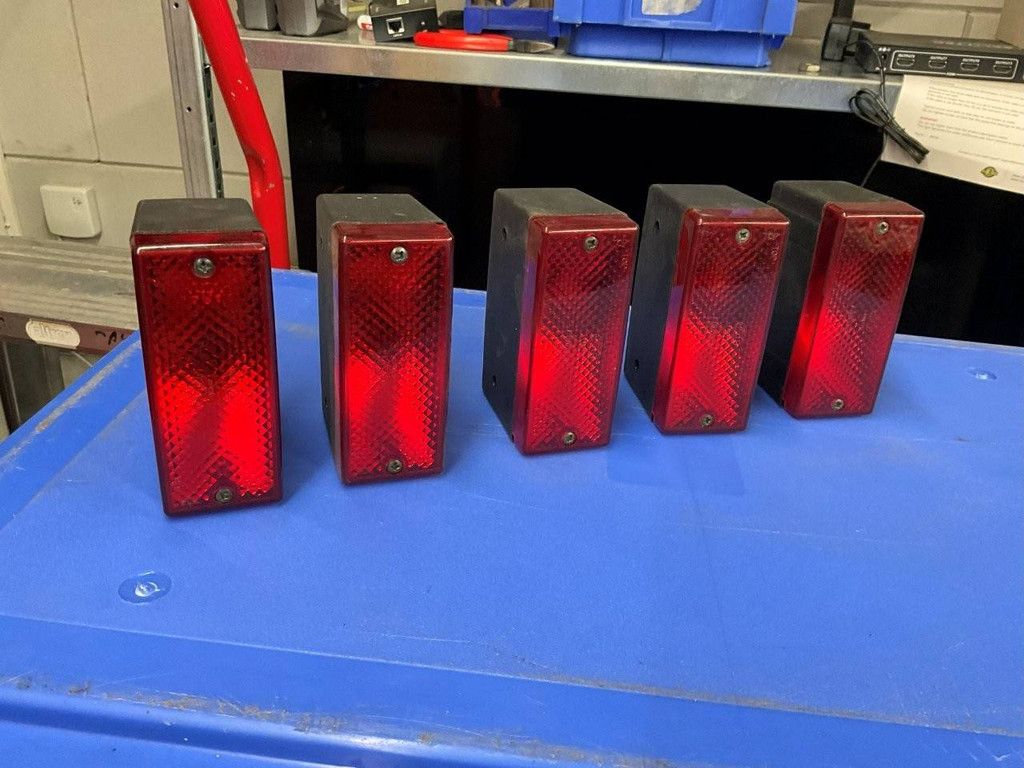 Hella rear/fog/width lamp set of 5