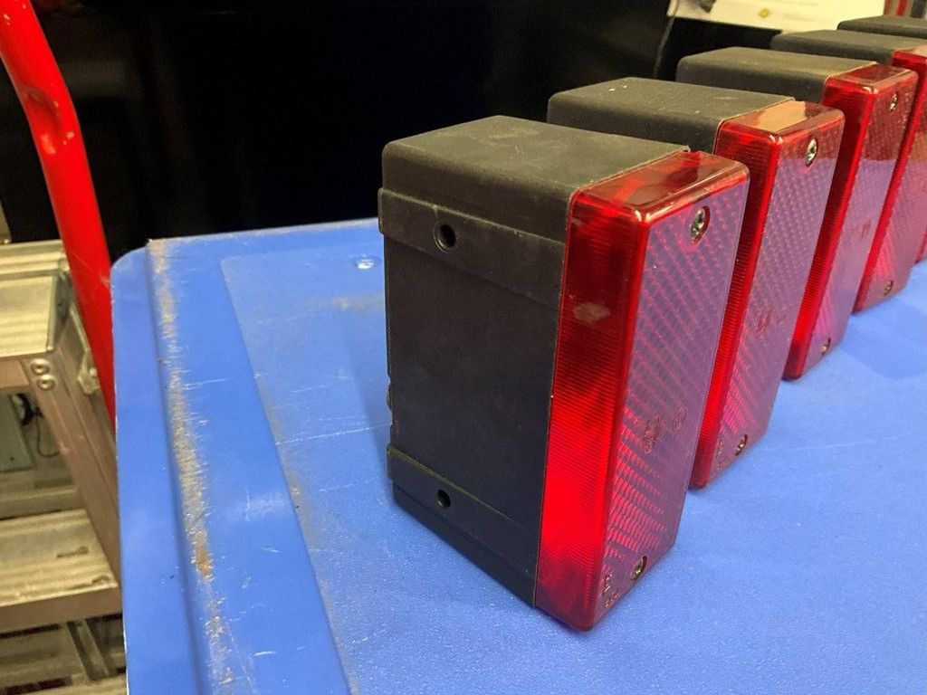 Hella rear/fog/width lamp set of 5