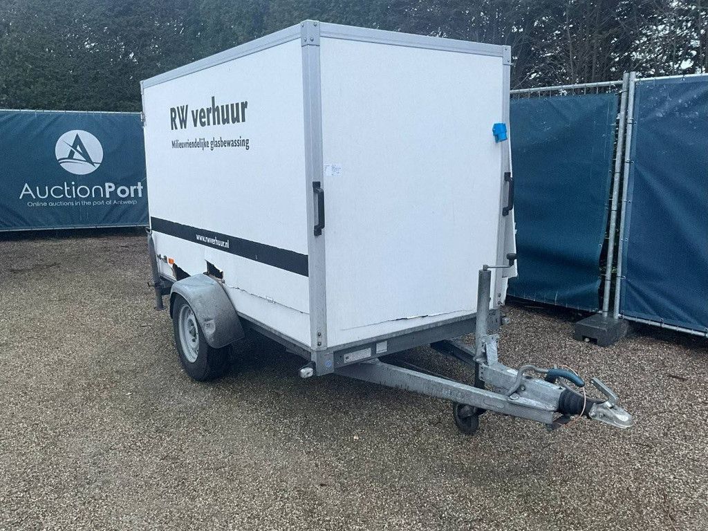 Closed trailer Hapert R 2015