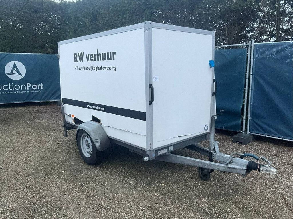 Closed trailer Hapert R 2015