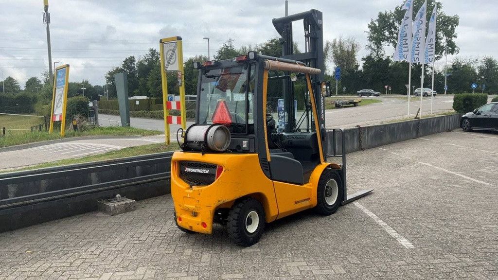 Forklift Jungheinrich TFG 430 LPG 3000kg 2005
