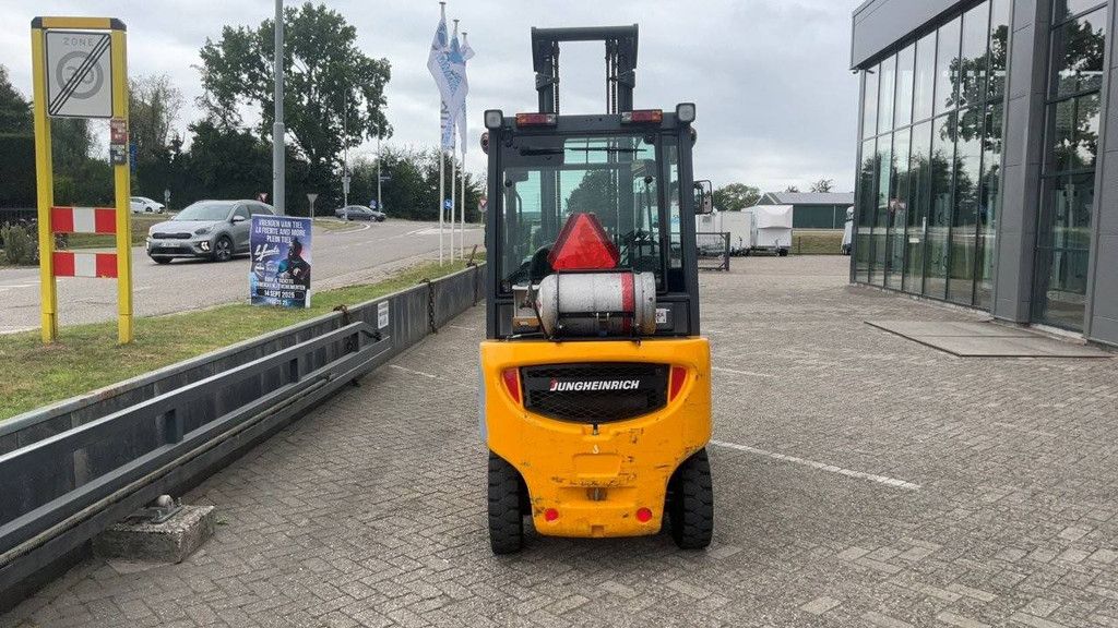 Forklift Jungheinrich TFG 430 LPG 3000kg 2005