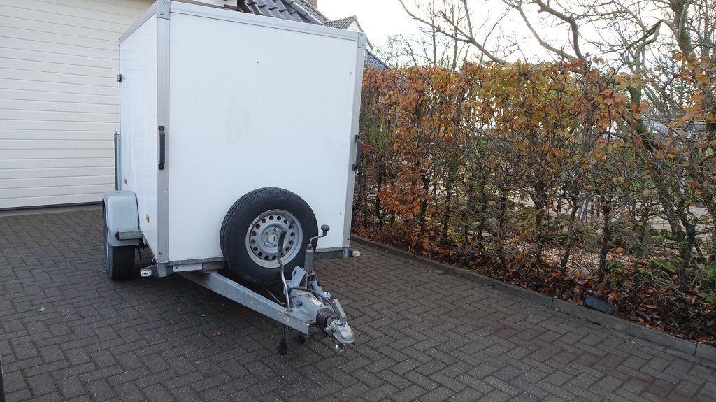 Hapert gesloten met klep 250x130x152