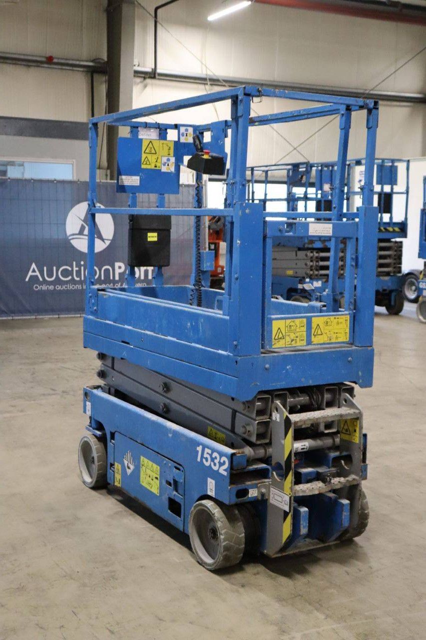 Scissor lift Genie GS1532 Electric 6.60m 2014
