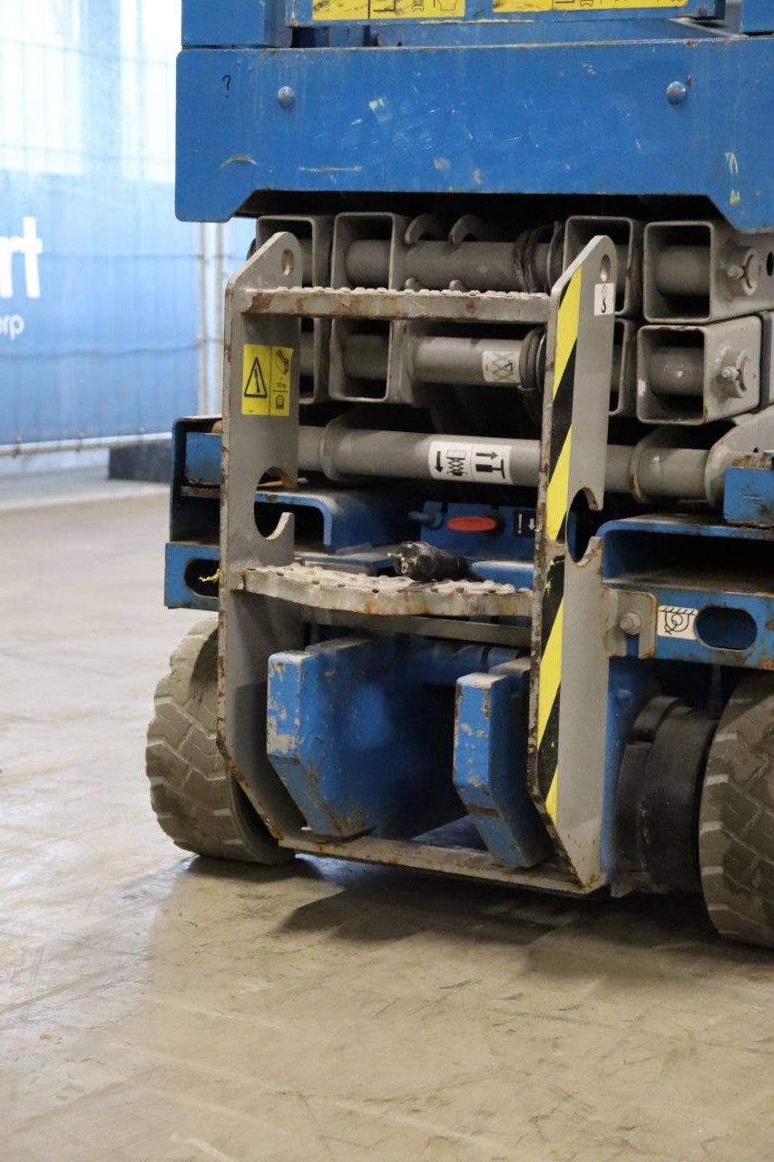 Scissor lift Genie GS1532 Electric 6.60m 2014