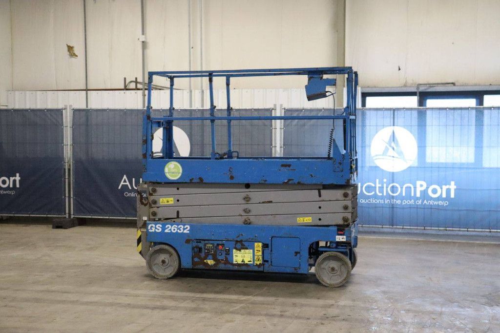 Scissor lift Genie GS-2632 Electric 9.9m 2014