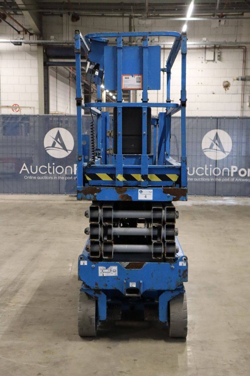 Scissor lift Genie GS-2632 Electric 9.9m 2014