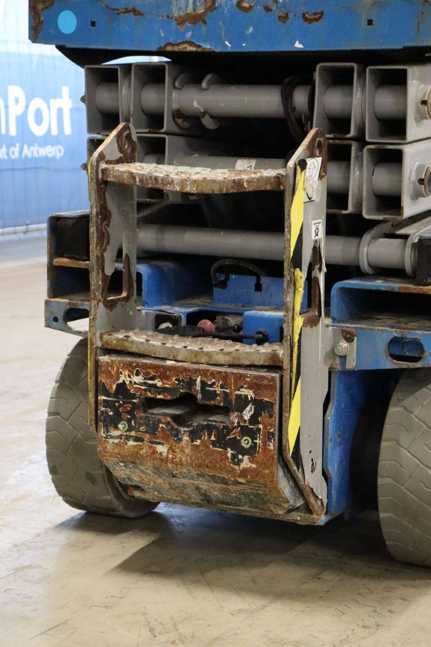 Scissor lift Genie GS-2032 Electric 7.9m 2014