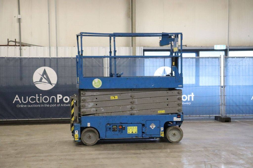Scissor lift Genie GS-3232 Electric 11.75m 2014