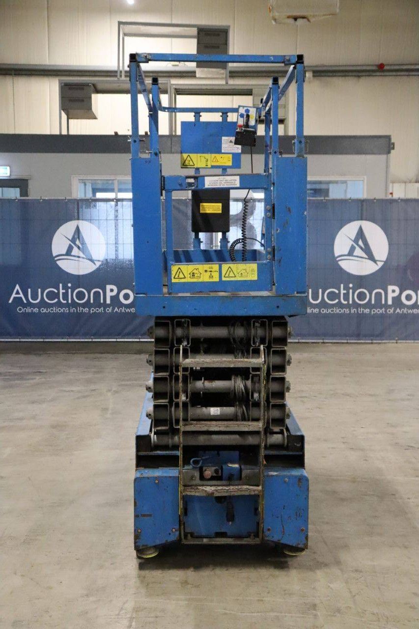 Scissor lift Genie GS-3232 Electric 11.75m 2014